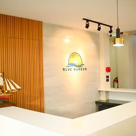 Blue Harbor Hotel Calapan المظهر الخارجي الصورة