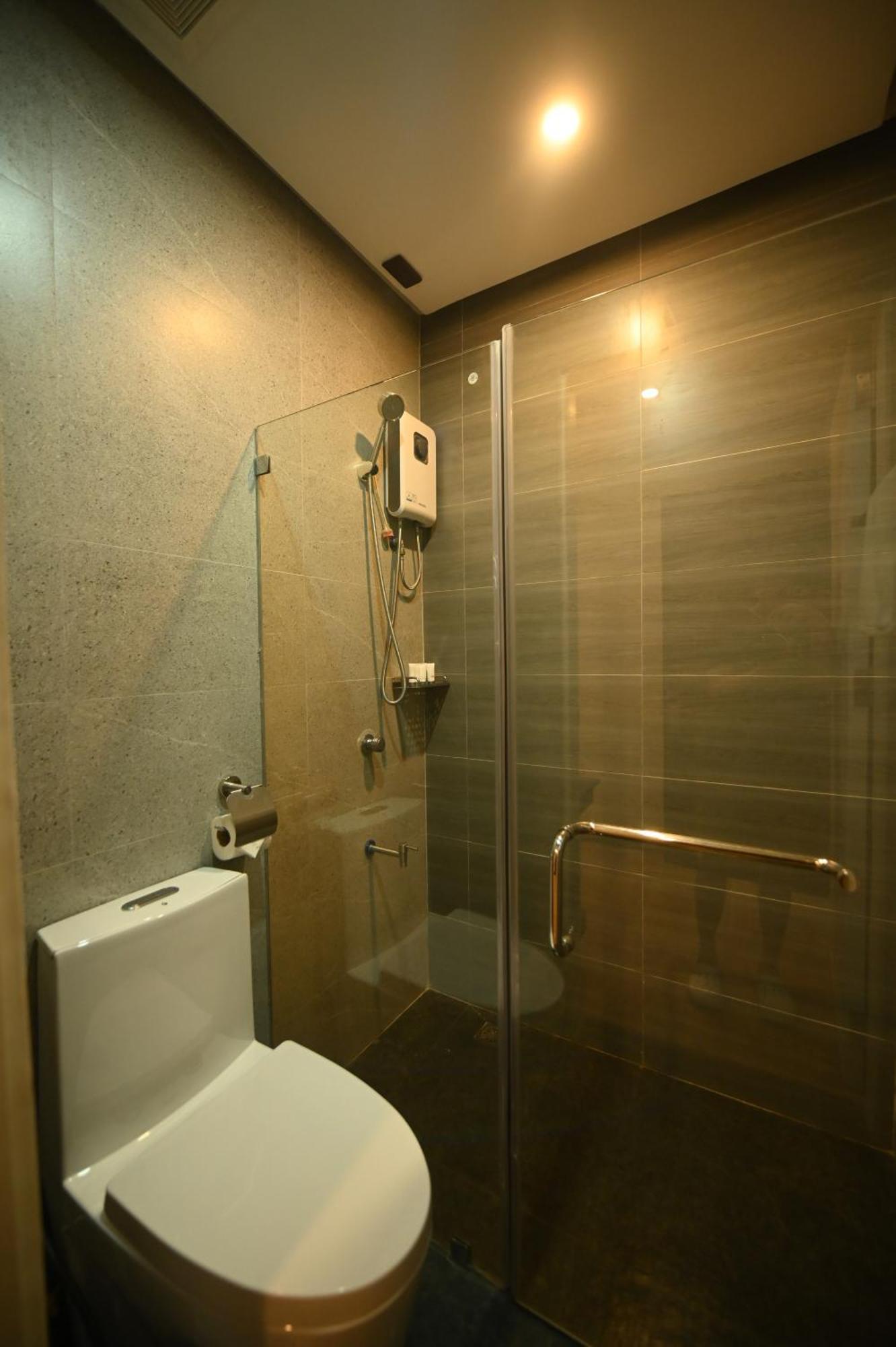 Blue Harbor Hotel Calapan المظهر الخارجي الصورة
